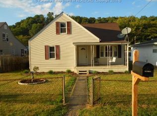 709 Michigan Ave, Nitro, WV 25143