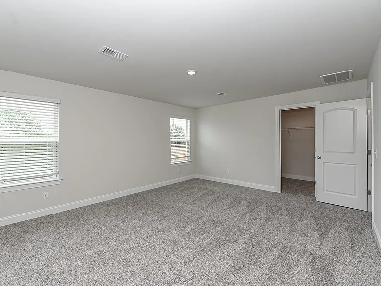 2306 Yukon Ct — Photo 17