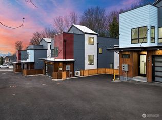 403 SW Thistle St, Seattle, WA 98106