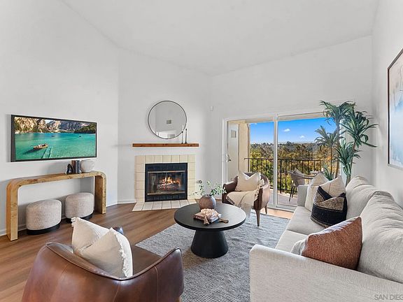 3rd image of 3131 Vista Rica