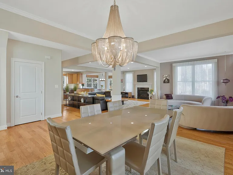 5922 Chesterbrook Rd — Photo 16