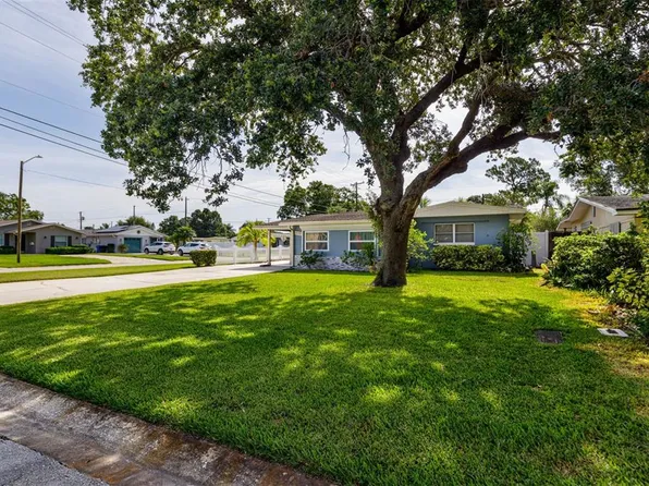 9111 3rd St N, Saint Petersburg, FL 33702