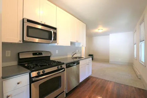 107 Winter St Photo 1