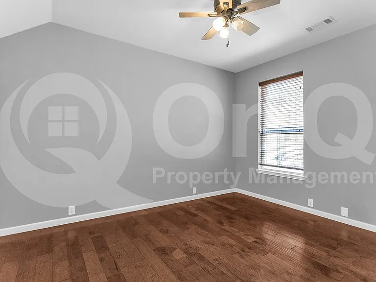 11281 Balcones Dr — Photo 39