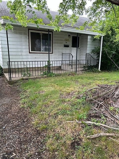 1st image of 879 Westphal Ave