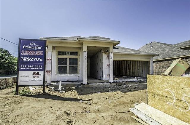 2nd image of 2524 Sanders Ct