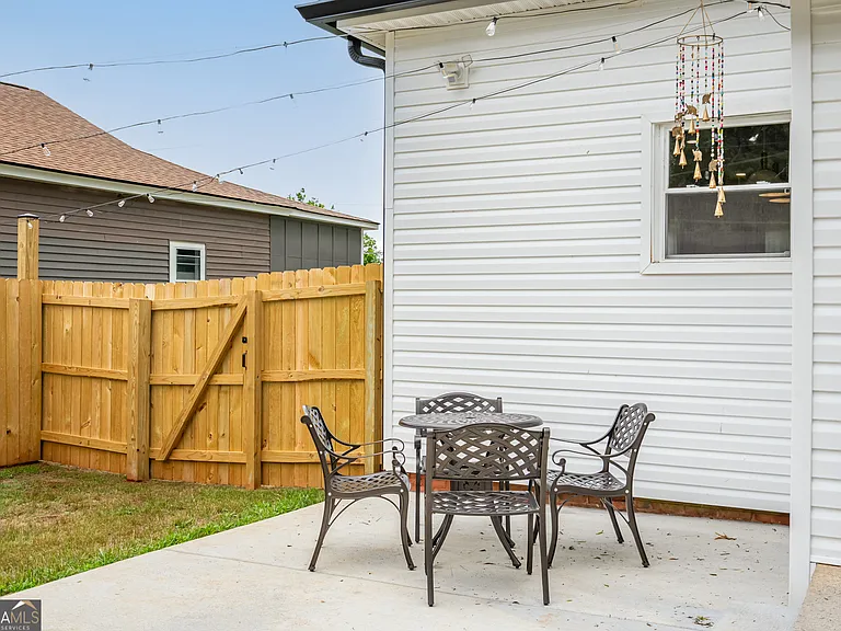 3 Parmenter St — Photo 35