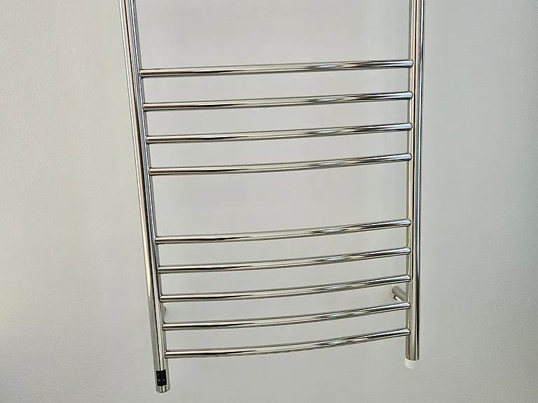 2nd floor suite: bathroom towel warmer