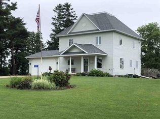 277 Luana Rd, Postville, IA 52162