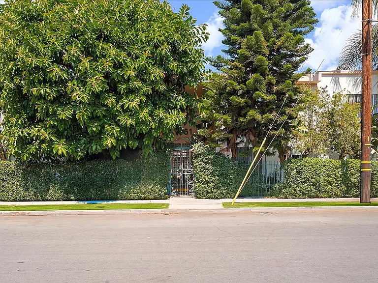 11661 Erwin St #7 — Photo 7