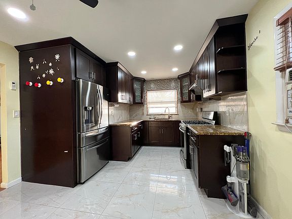 1st floor kitchen
