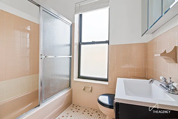 Rented by The Agency | media 11