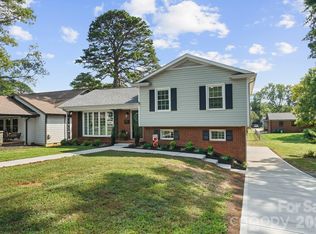 1715 Washington Ave, Charlotte, NC 28216