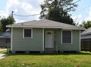 912 17th St, Lake Charles, LA 70601