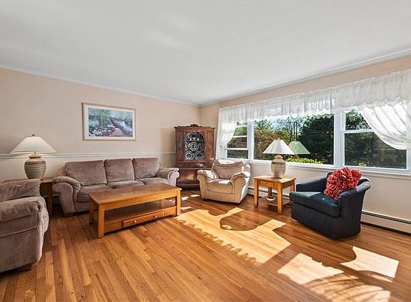 2nd image of 38 Tanya Ln
