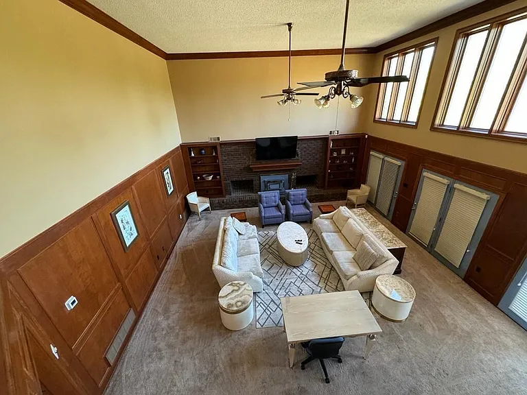 8220 Hunters Creek Dr — Photo 29