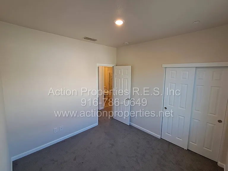 2136 Malibu Pl — Photo 52