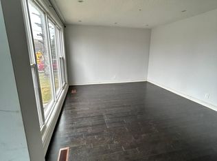 7 Strode Dr, Toronto, ON M1J 1L8