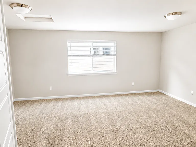 9945 Jackson St — Photo 16