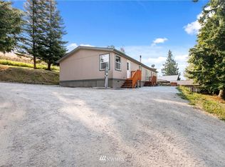 21452 Starbird Rd, Mount Vernon, WA 98274