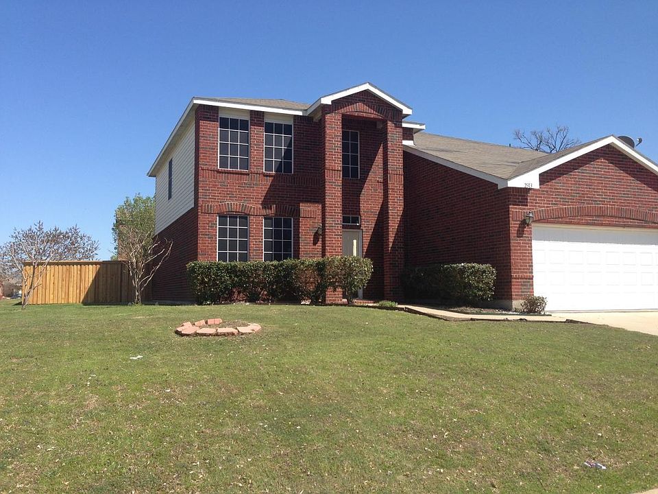1st image of 2313 Pecan Dr