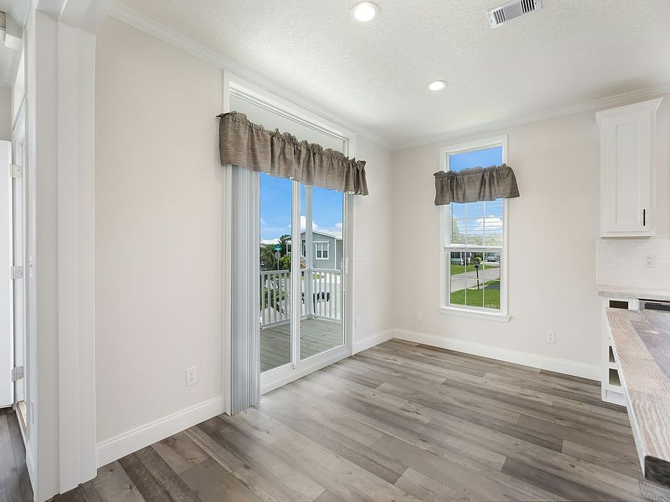34851 Silver King Dr Zephyrhills FL Zillow