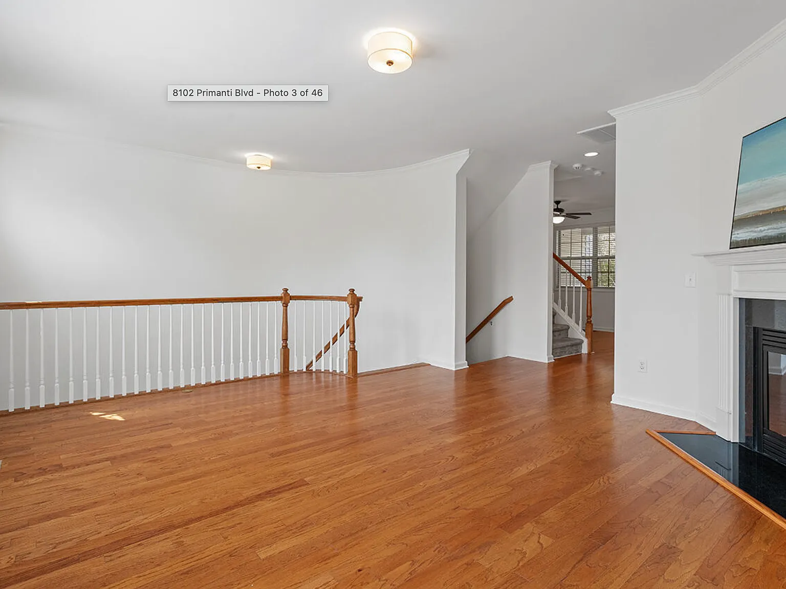 3 bed, 2292 sqft, $2,200 — Photo 2
