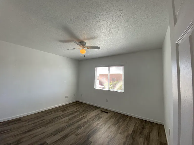 1412 Stone Canyon Rd NE — Photo 33