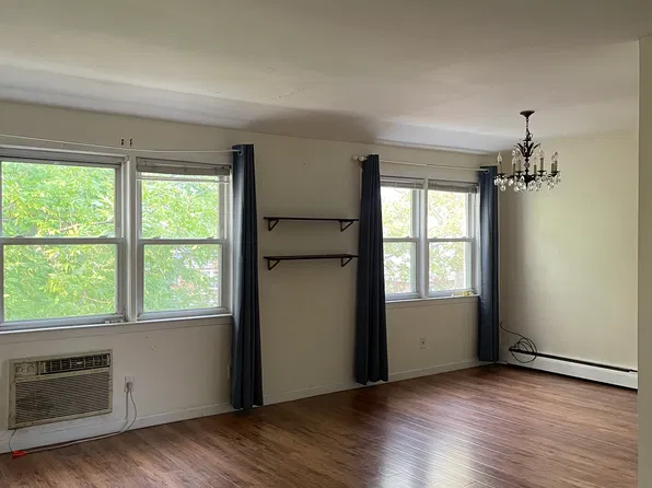 (undisclosed Address), Flushing, NY 11354