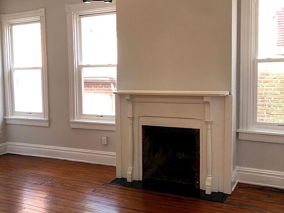 5th image of 2712 E Broad St APT 3