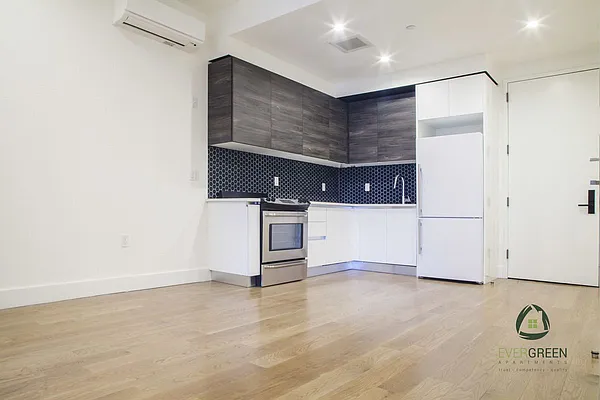 Rented by Bedford Brownstone Realty | media 11