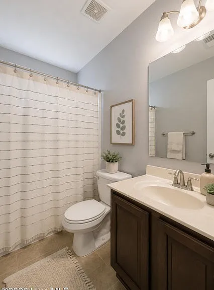 355 Rosebud Ln — Photo 9