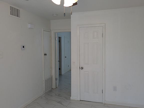 3rd image of 112 N Elm St #B