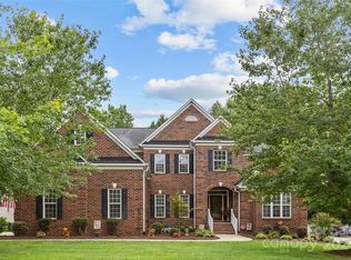 4415 Queensbury Dr, Harrisburg, NC 28075