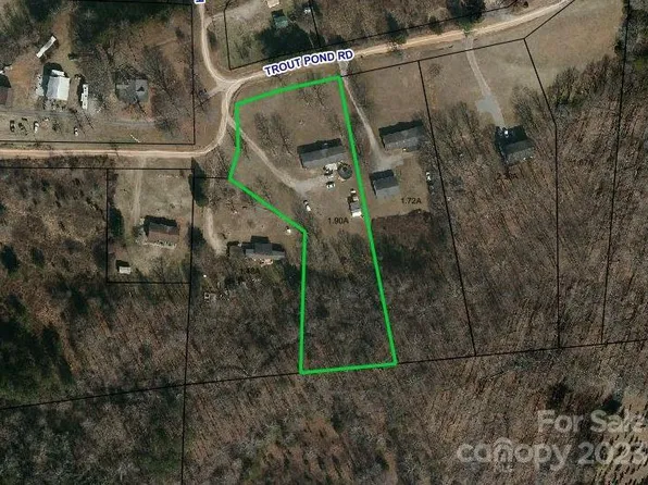 4043 Trout Pond Rd, Claremont, NC 28610