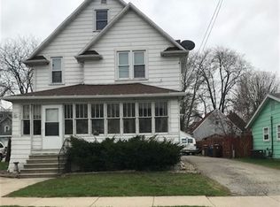 345 1st St, Menasha, WI 54952