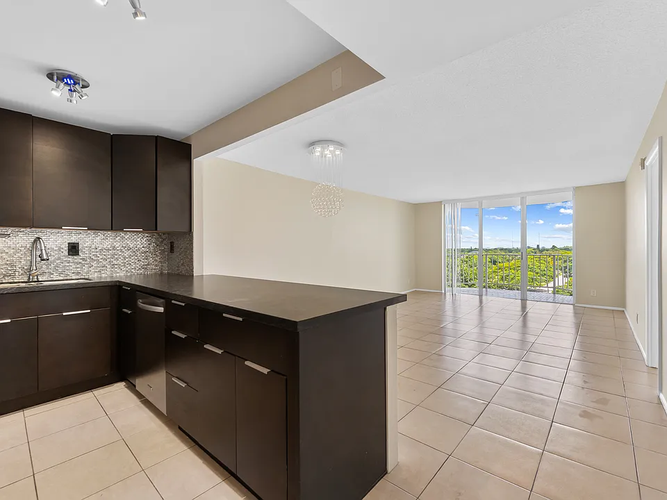 16740 NE 9th Ave #609