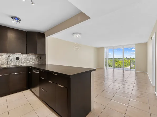 16740 NE 9th Ave, North Miami Beach, FL