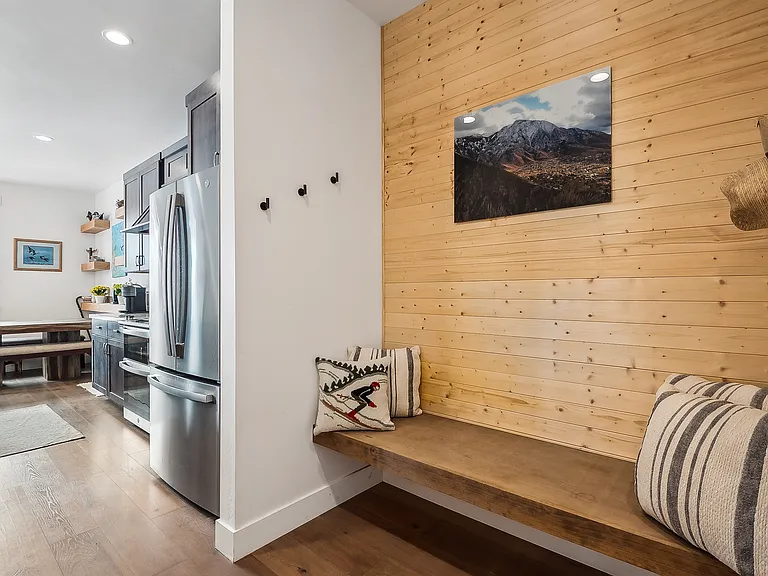 11921 N Shoreline Dr — Photo 21