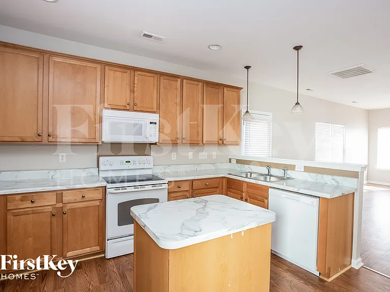 15221 Chowning Tavern Ln — Photo 6