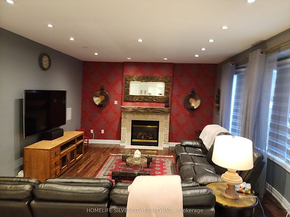 4th image of 7 Valleywest Rd