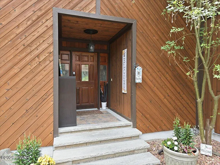 1075 Acacia Dr — Photo 44