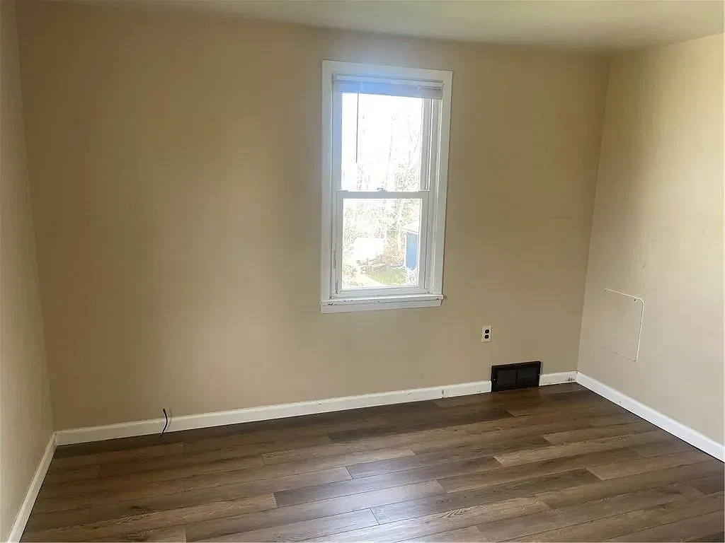 2 bed, 784 sqft, $950 — Photo 3