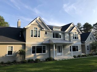 4 Albert Ave, Southampton, NY 11968