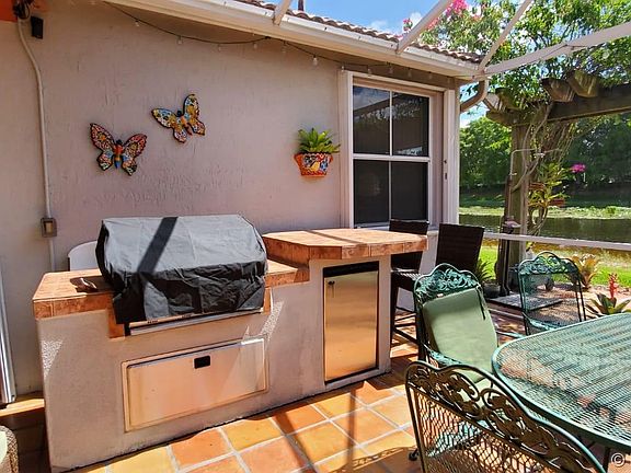 5th image of 772 Sand Creek Cir