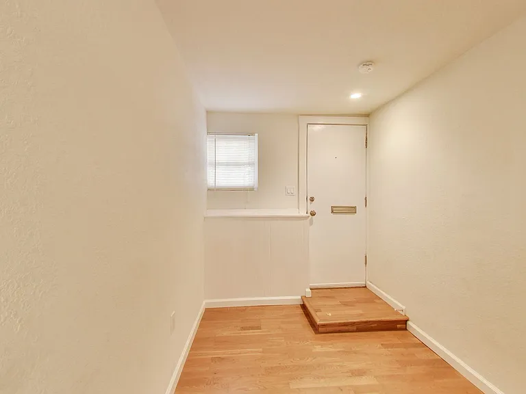 193B Henry St — Photo 9