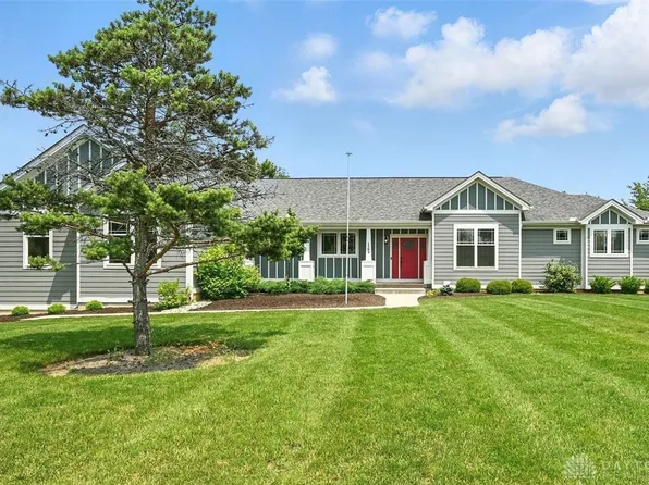1584 Heritage Run Dr, Lebanon, OH 45036