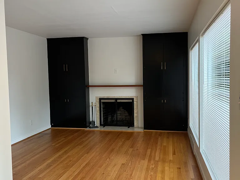 3512 SW 10th Ave — Photo 2