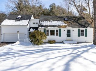 17 Mill Rd, North Hampton, NH 03862