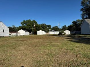 527 Boston Ave, Hastings, NE 68901